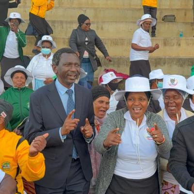 Mkhanyakude Mayor Warms Golden Games Elders with Blanket Donations